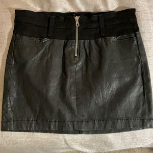 Joe’s Jeans lambskin leather mini skirt